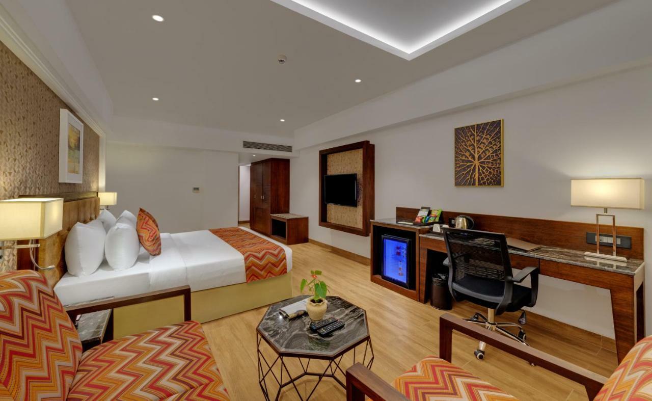 The Fern Residency, Satara Maharashtra Otel Dış mekan fotoğraf