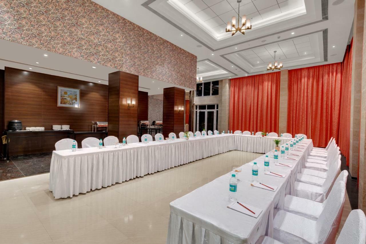 The Fern Residency, Satara Maharashtra Otel Dış mekan fotoğraf