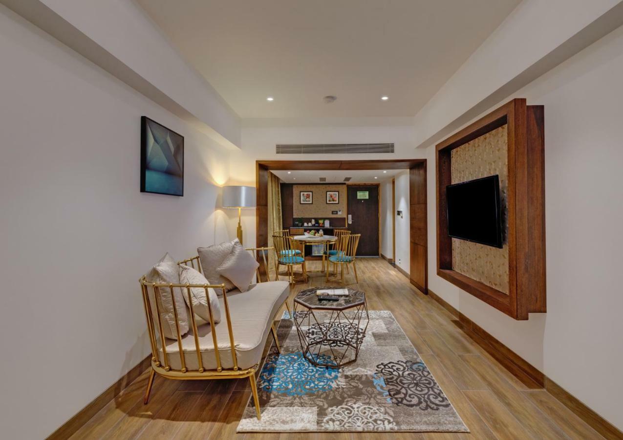 The Fern Residency, Satara Maharashtra Otel Dış mekan fotoğraf
